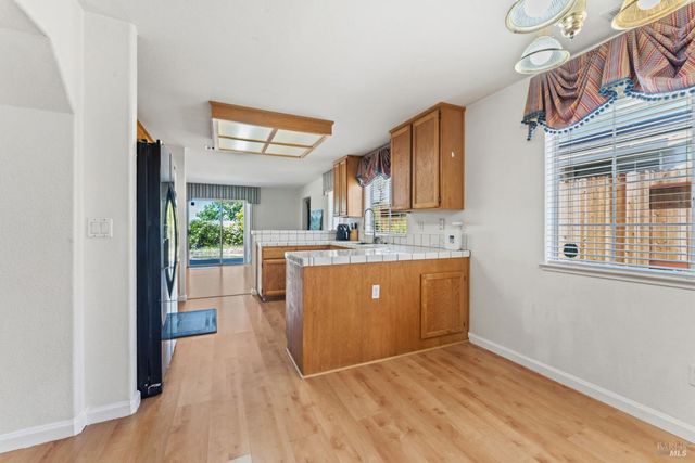 2263 Garnet Dr, Vallejo, CA 94591