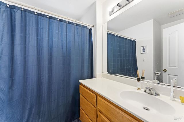 2263 Garnet Dr, Vallejo, CA 94591