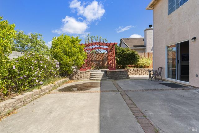 2263 Garnet Dr, Vallejo, CA 94591