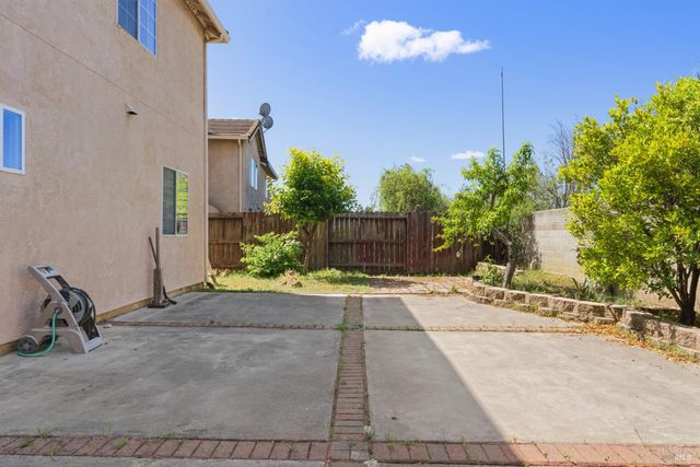 2263 Garnet Dr, Vallejo, CA 94591