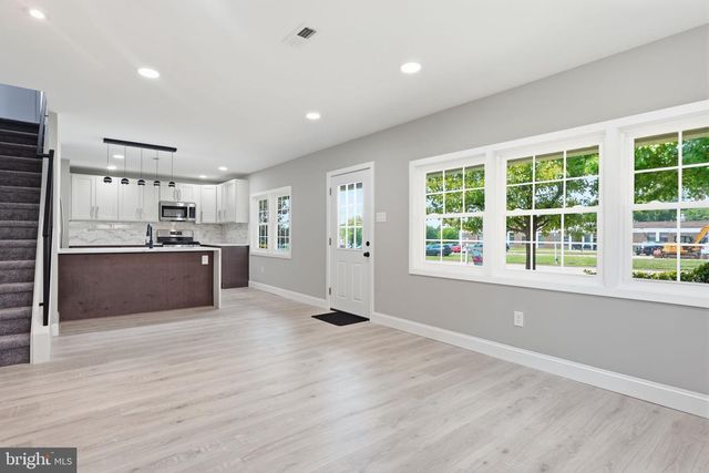 2873 COMLY RD, Philadelphia, PA 19154