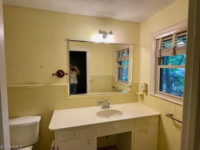 10 Woodcrest Drive, Lexington, NC 27295