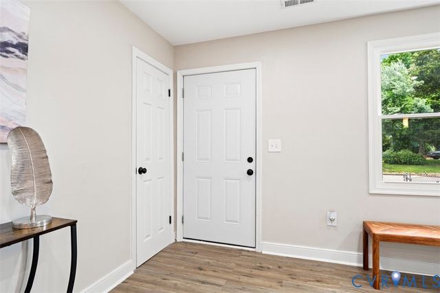 91 Slagle Ave, Petersburg, VA 23803