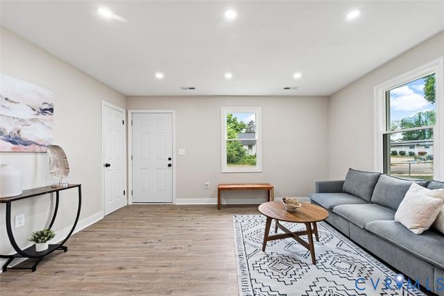 91 Slagle Ave, Petersburg, VA 23803