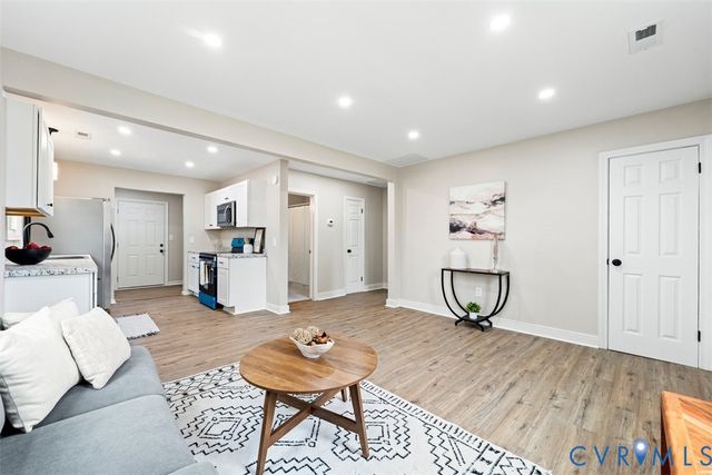 91 Slagle Ave, Petersburg, VA 23803