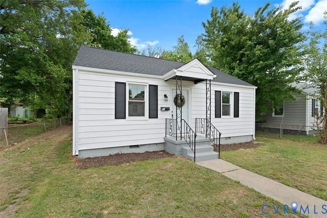 91 Slagle Ave, Petersburg, VA 23803