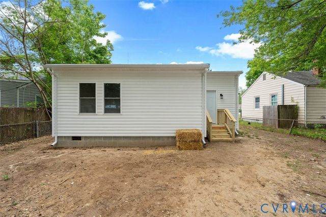91 Slagle Ave, Petersburg, VA 23803
