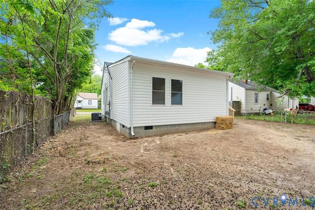 91 Slagle Ave, Petersburg, VA 23803