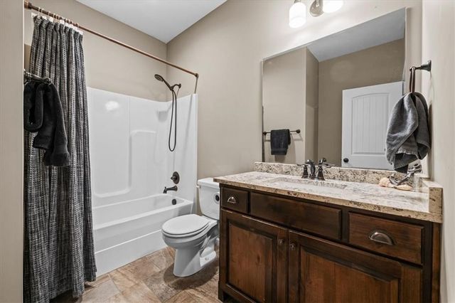 19421 W 200th Terrace, Spring Hill, KS 66083