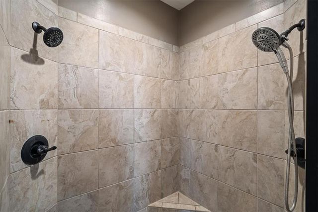 19421 W 200th Terrace, Spring Hill, KS 66083