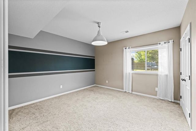 19421 W 200th Terrace, Spring Hill, KS 66083