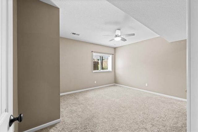19421 W 200th Terrace, Spring Hill, KS 66083