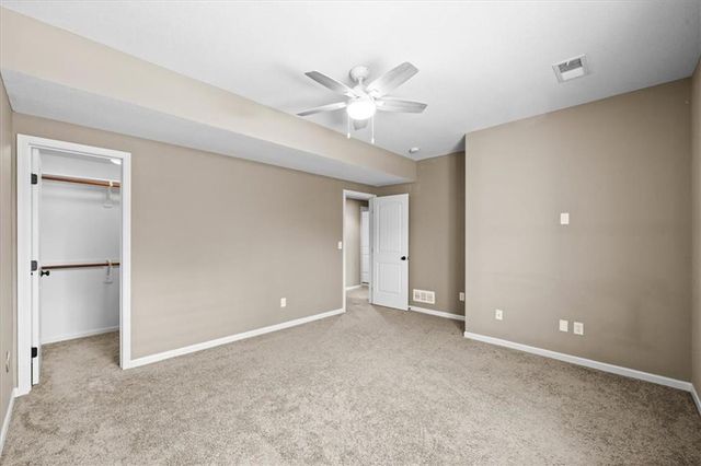 19421 W 200th Terrace, Spring Hill, KS 66083