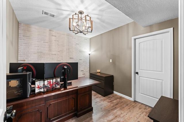 19421 W 200th Terrace, Spring Hill, KS 66083