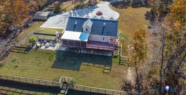 425 Starview Ln, Gum Spring, VA 23065