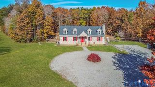 425 Starview Ln, Gum Spring, VA 23065