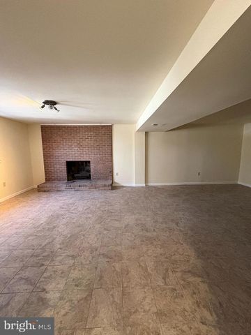 3901 21ST AVE, Temple Hills, MD 20748