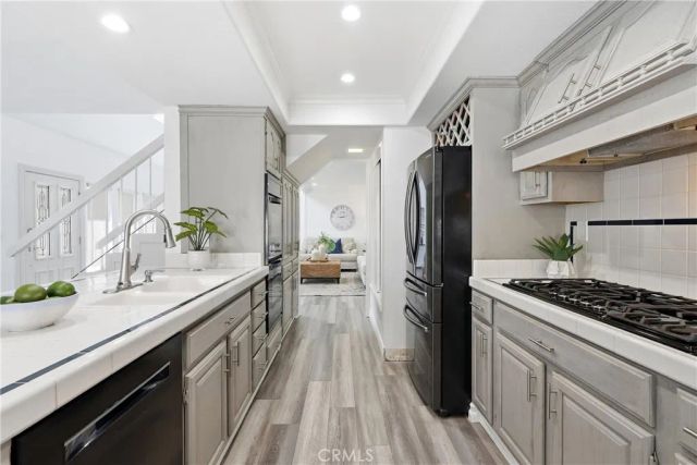 1810 Huntington Street, Huntington Beach, CA 92648