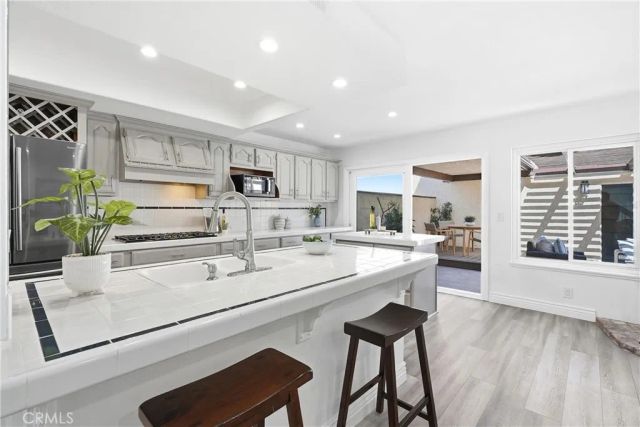 1810 Huntington Street, Huntington Beach, CA 92648