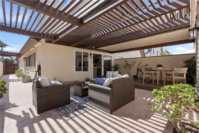 1810 Huntington Street, Huntington Beach, CA 92648