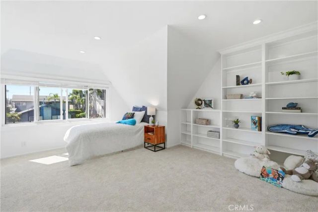 1810 Huntington Street, Huntington Beach, CA 92648
