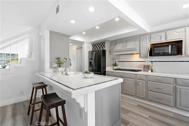 1810 Huntington Street, Huntington Beach, CA 92648