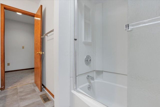6871 Vally Down Road, Dublin, OH 43017