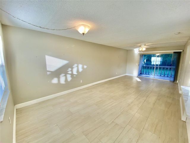 1250 S PINELLAS AVENUE 403, Tarpon Springs, FL 34689