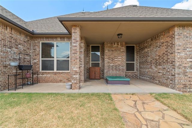 10904 SW 19th Street, Yukon, OK 73099