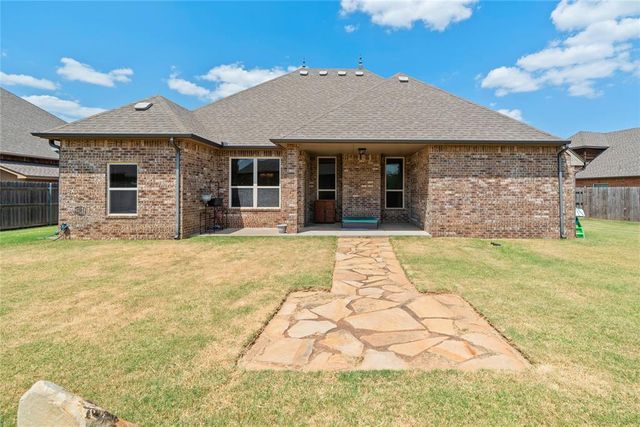 10904 SW 19th Street, Yukon, OK 73099