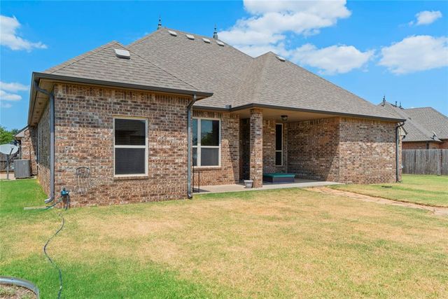 10904 SW 19th Street, Yukon, OK 73099