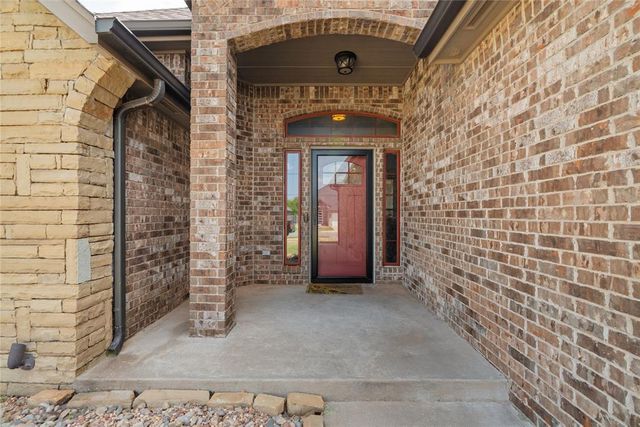 10904 SW 19th Street, Yukon, OK 73099