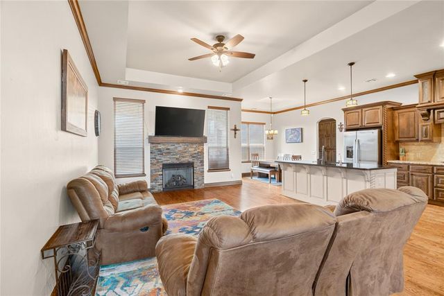 10904 SW 19th Street, Yukon, OK 73099