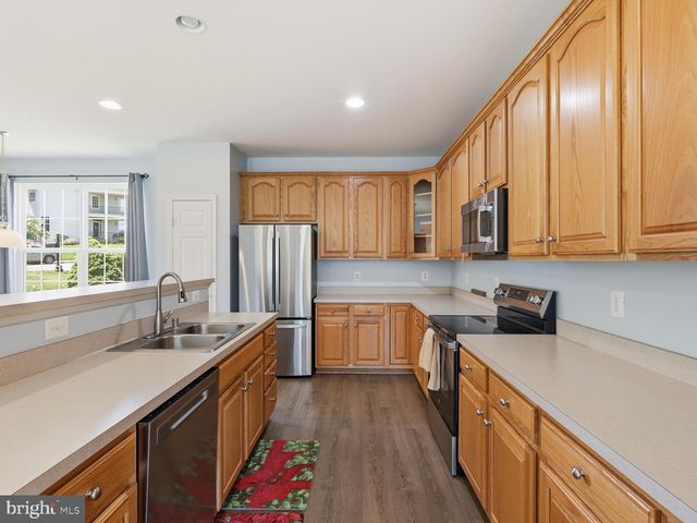 9477 BANKHEAD DR, Manassas, VA 20110