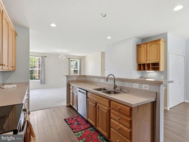 9477 BANKHEAD DR, Manassas, VA 20110