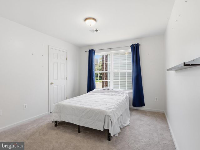 9477 BANKHEAD DR, Manassas, VA 20110
