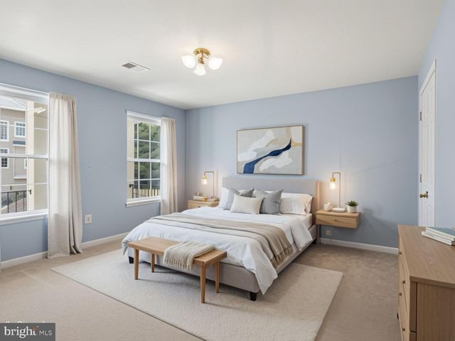 9477 BANKHEAD DR, Manassas, VA 20110