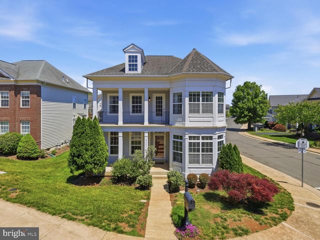 9477 BANKHEAD DR, Manassas, VA 20110
