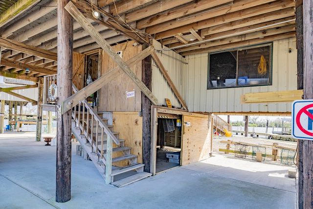 7828 Seaside Drive, Cocodrie, LA 70344