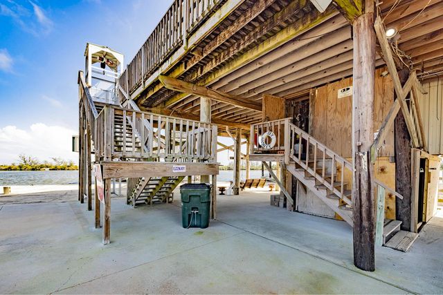 7828 Seaside Drive, Cocodrie, LA 70344