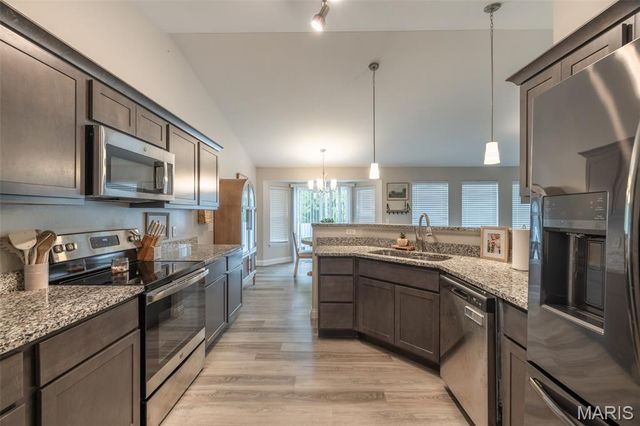 111 Plymouth Drive, Wright City, MO 63390