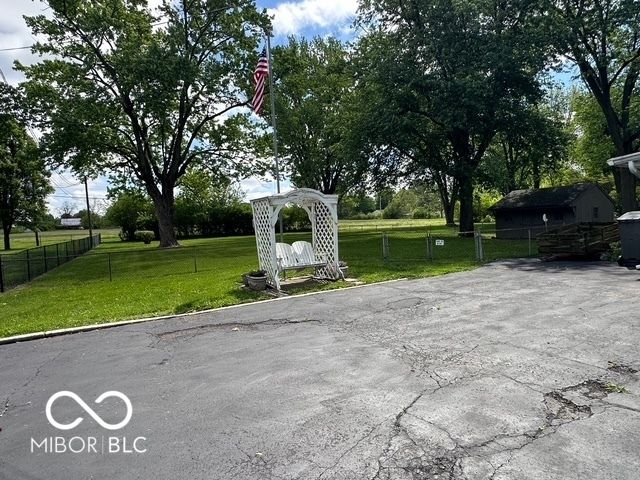 5701 Garden Drive, Indianapolis, IN 46217