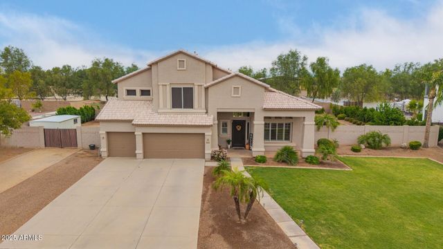 860 E OAKLAND Street, Gilbert, AZ 85295