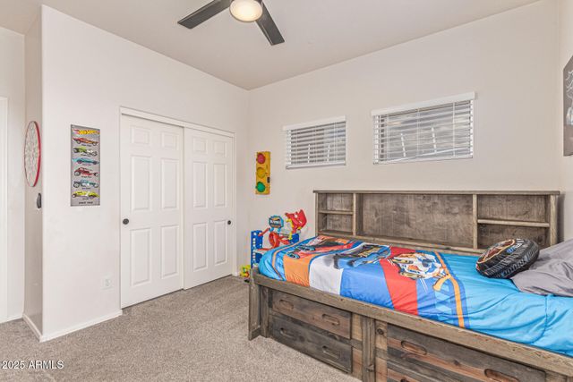 860 E OAKLAND Street, Gilbert, AZ 85295