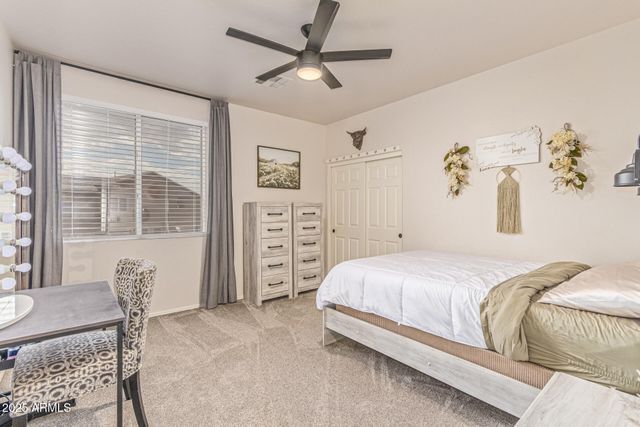 860 E OAKLAND Street, Gilbert, AZ 85295