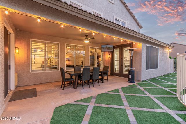 860 E OAKLAND Street, Gilbert, AZ 85295