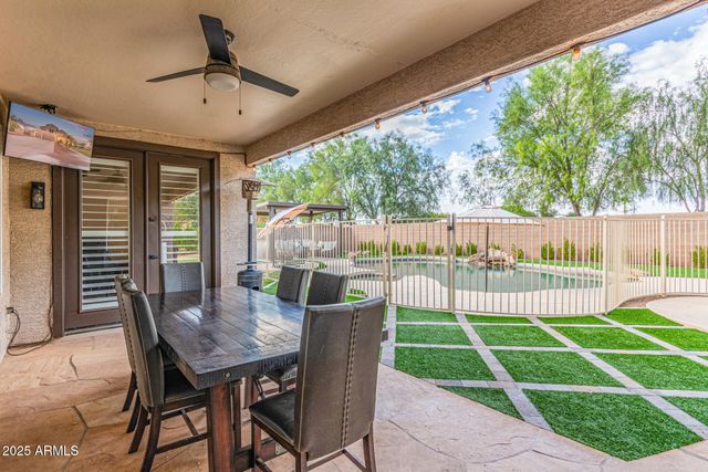860 E OAKLAND Street, Gilbert, AZ 85295