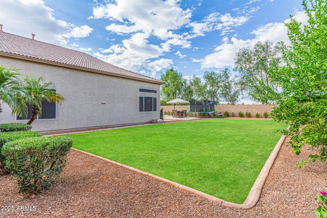 860 E OAKLAND Street, Gilbert, AZ 85295