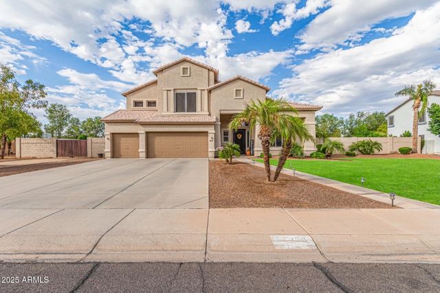860 E OAKLAND Street, Gilbert, AZ 85295