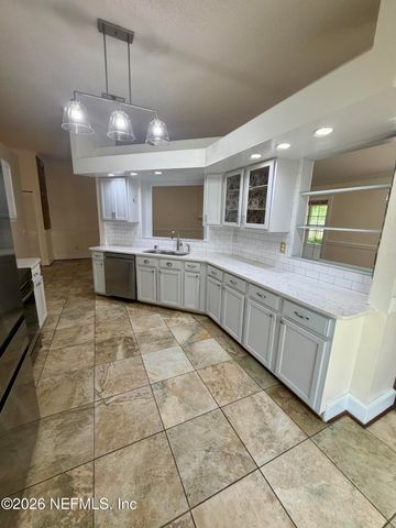 1523 BLUE HERON Court, Fleming Island, FL 32003